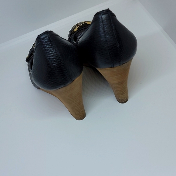 Tory Burch Amanda wedge 9 - Picture 3 of 4